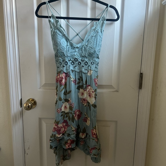 Rue21 Dresses & Skirts - rue21 floral lace dress